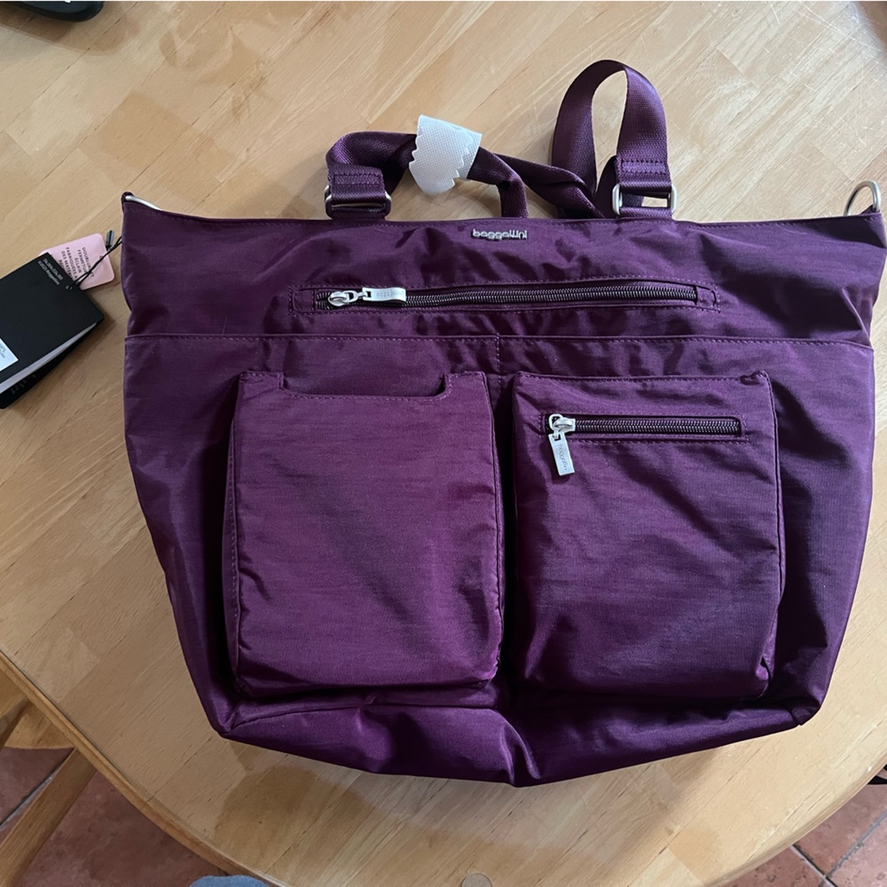 Baggallini Any Day Laptop Tote new with tags